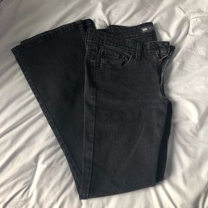 Black Levi’s Flare Jeans